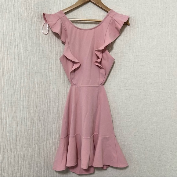 Selfie Leslie Blush Ruffle Sleeve Dress size XS - Picture 3 of 10